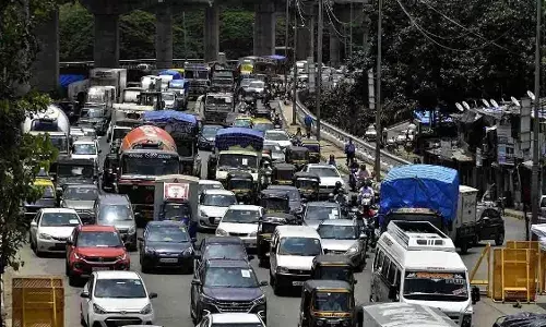 Traffic advisory for commuters - check out roads to avoid as heavy Delhi witnesses heavy downpour